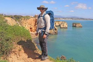 Двойка от Хонконг осъдена за укриване на протестиращи