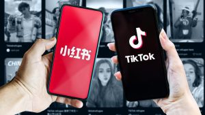 Китайската железопътна линия добавя влакове в късна нощ за концертни превозвачи