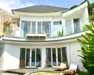 Li Auto пуска най-малкия си plug-in хибриден SUV, изправен пред натиск от Huawei · TechNode