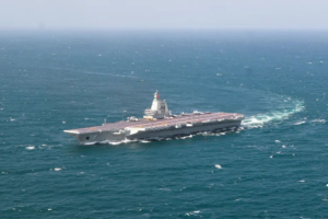 Самолетоносачът Fujian провежда първо бойно морско обучение