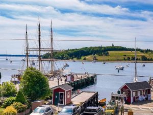 Lunenburg Walking Tour: Discover Nova Scotia’s UNESCO Gem
