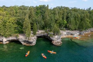 Portable Kayaking Adventures: A Traveler’s Guide to Inflatable Kayaks