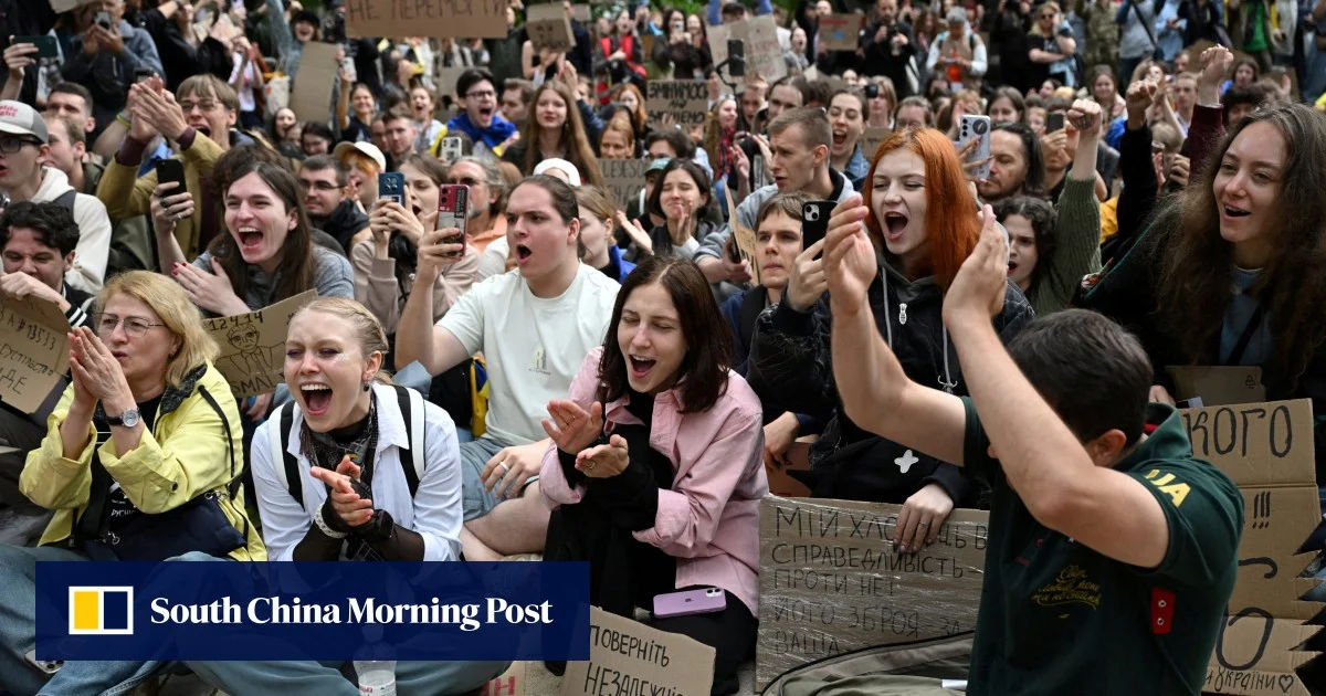 Разследване за подкупи в украинския парламент