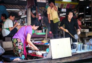 Discover Khlong Lat Mayom: Bangkok’s Most Authentic Floating Market Experience