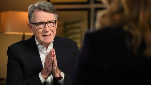 Бившият американски пратеник на Обединеното кралство Питър Манделсън се извинява на жертвите на Епщайн, а не за собствените си връзки