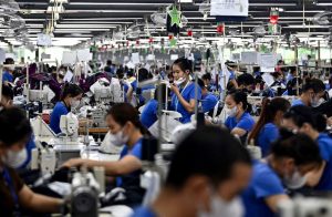 Виетнам регистрира най-високия търговски излишък в света със САЩ, изпреварвайки Мексико и Китай